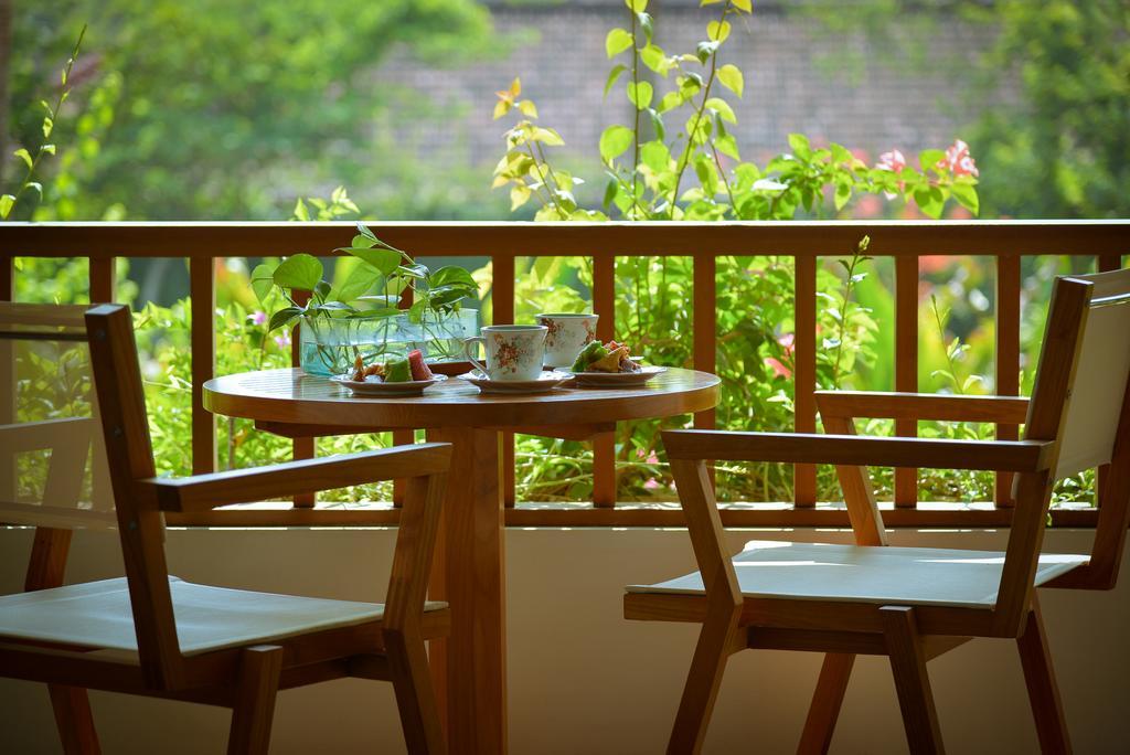 The Open House Jimbaran Bali Hotel Exterior photo