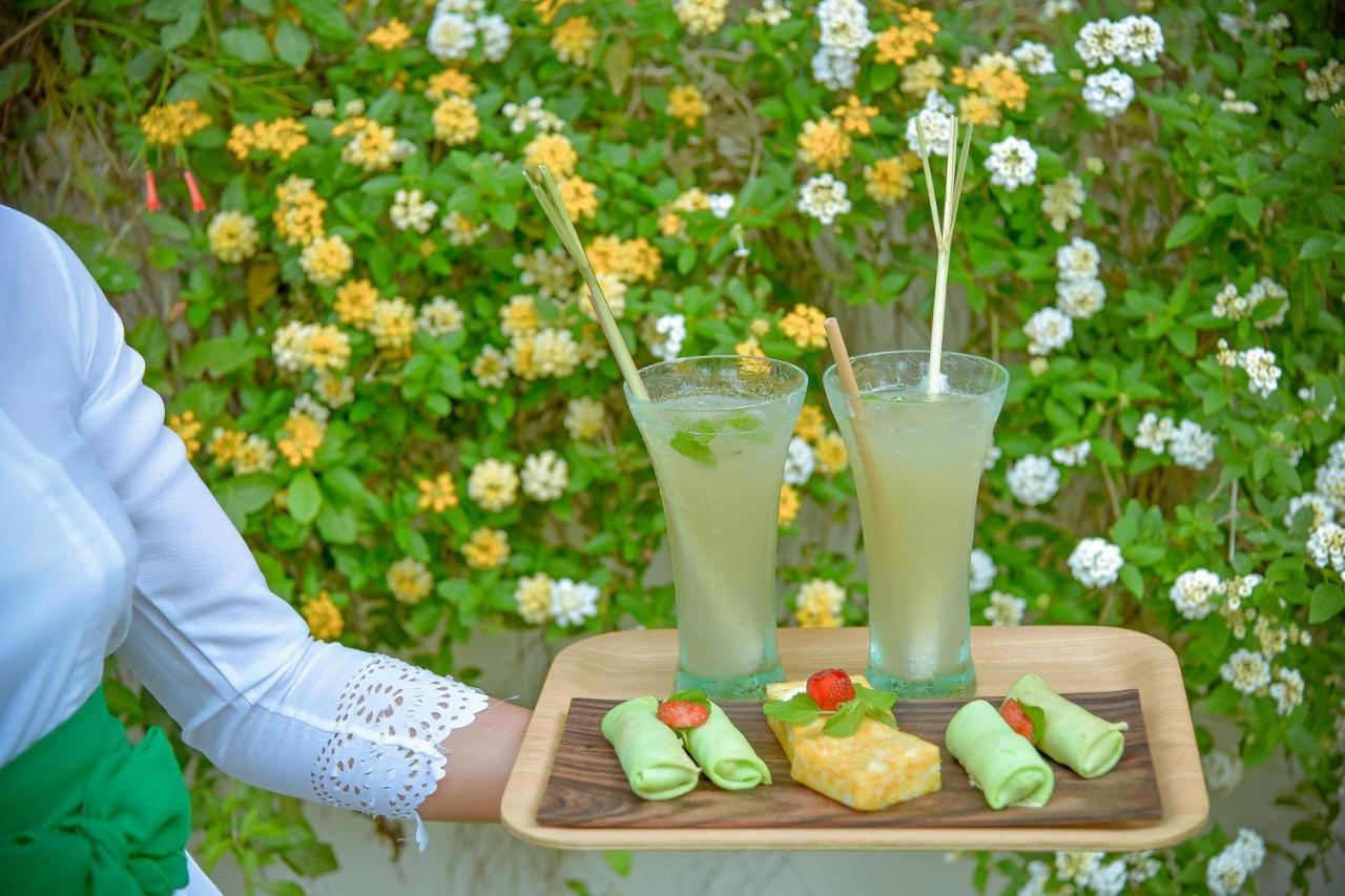The Open House Jimbaran Bali Hotel Exterior photo